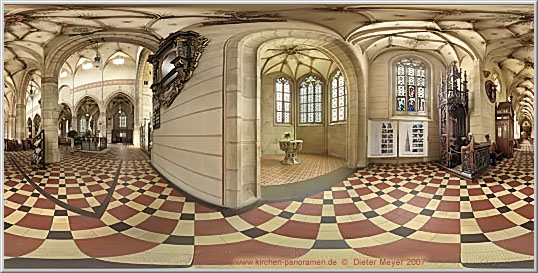 Panorama Amanduskirche Bad Urach Innenraum, Taufkapelle; equirectangulare Darstellung